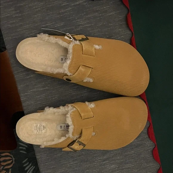 Birkenstock Tan Shearling-Lined Boston NWT - Picture 4 of 6